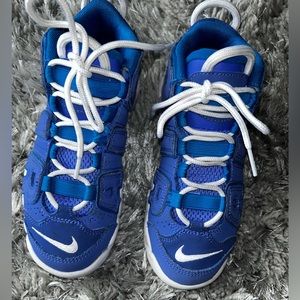 Kids Nike sneaker